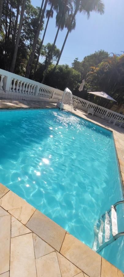 Linda Chacara Em Condominio Fechado Com Wifi De 300Mb - อาทิบายา ภายนอก รูปภาพ