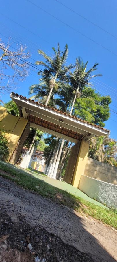Linda Chacara Em Condominio Fechado Com Wifi De 300Mb - อาทิบายา ภายนอก รูปภาพ